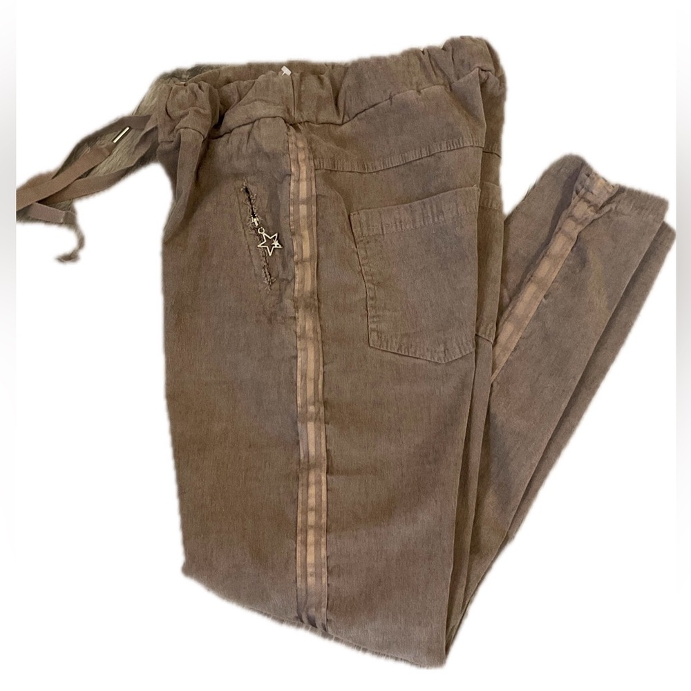 **Seduzione **Soft Velvety Corduroy Tuxedo Strip Magic Joggers.
